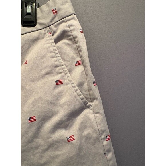 Old Navy Chino Shorts Men's 34 Light Gray American Flag Print Slim Fit - Picture 3 of 10